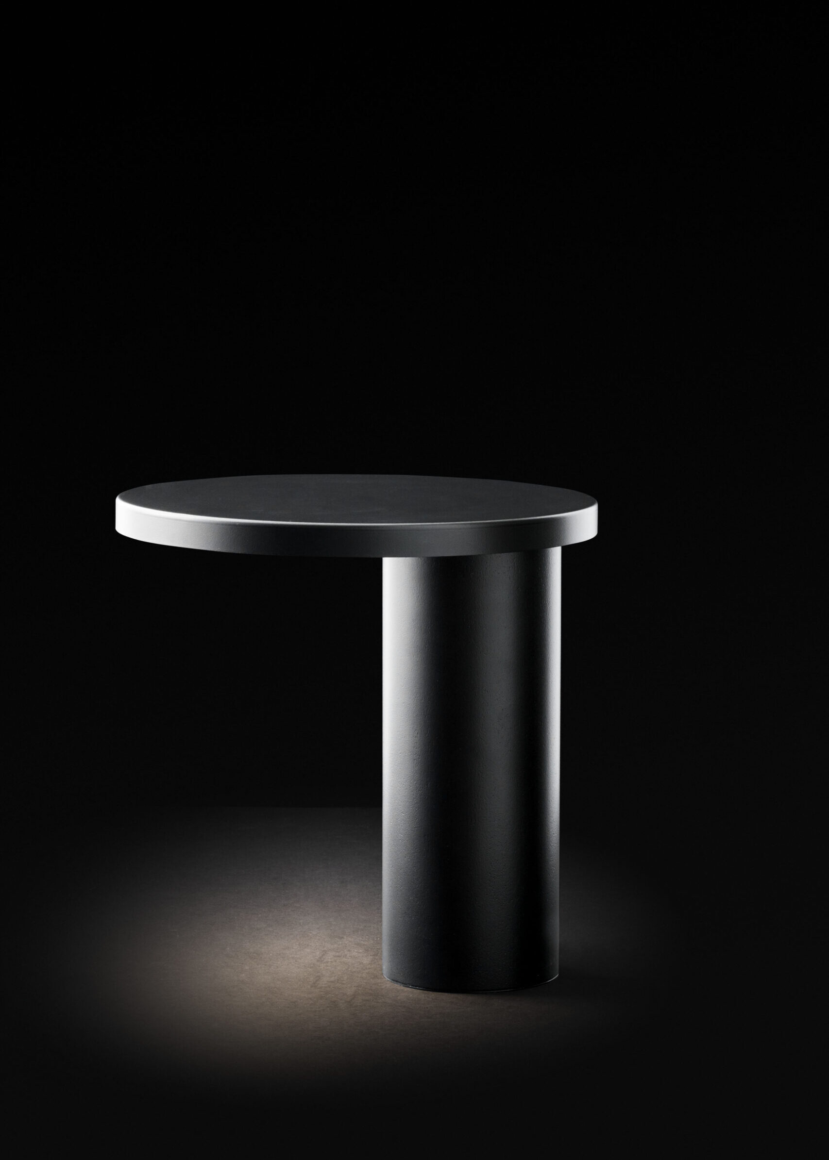 Oluce – Cylinda – table lamp – Design Angeletti&Ruzza