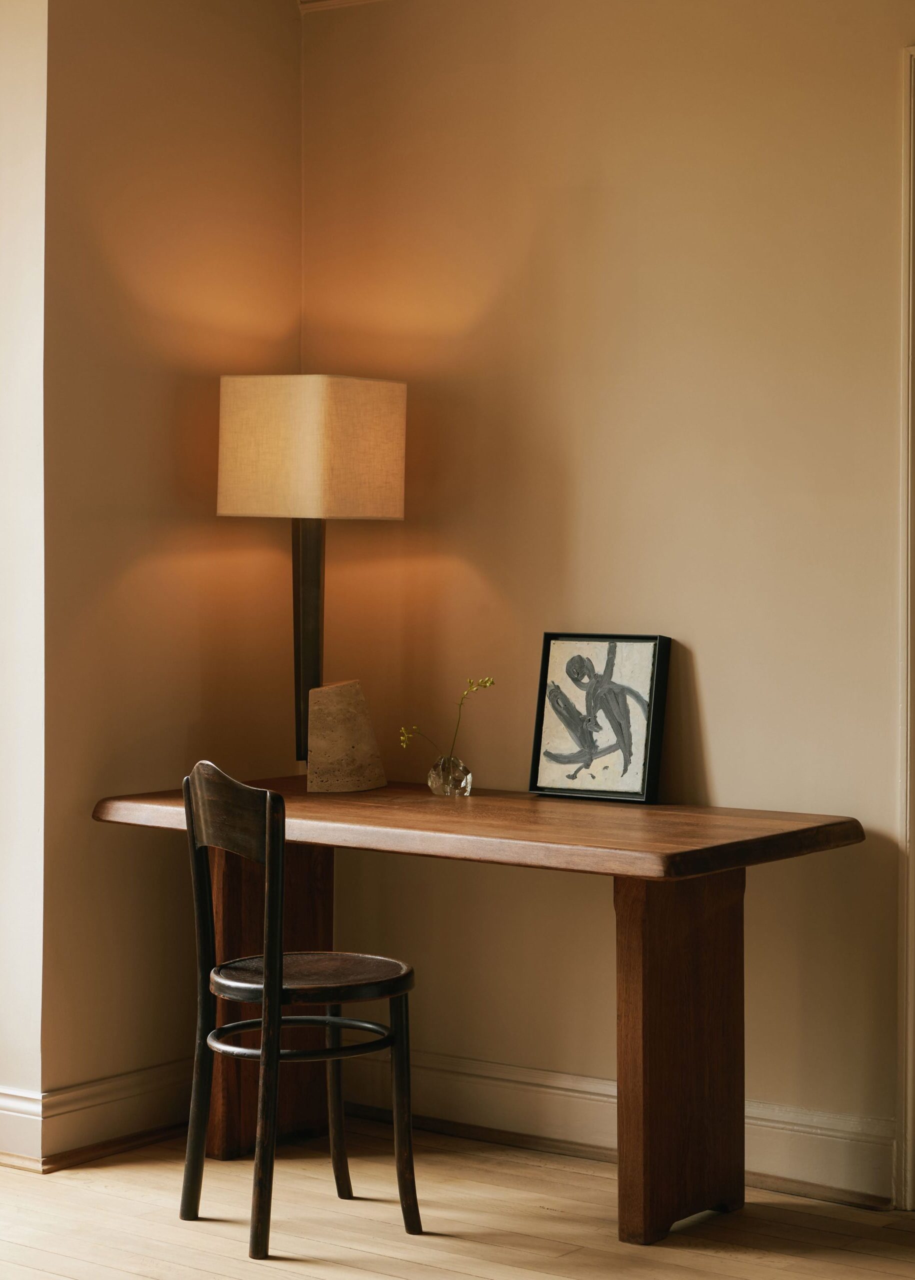 CTO-ROC-TABLE-LAMP